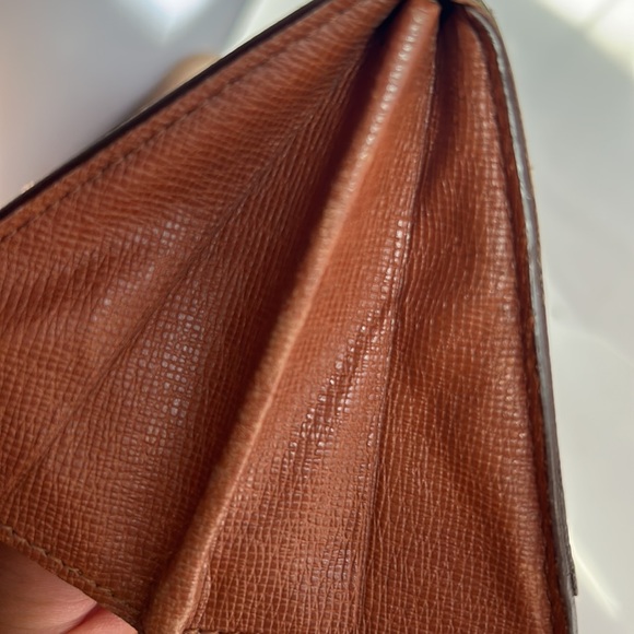 LOUIS VUITTON Louis Vuitton Sara Leather Brown Wallet Monogram - Picture 10 of 14